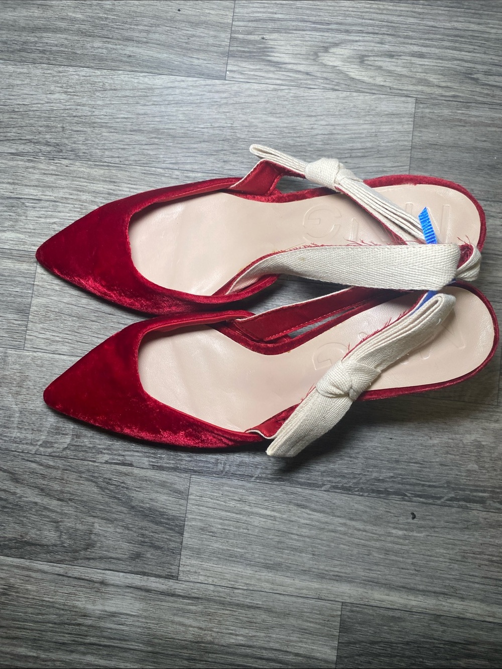 Red Velvet Pointed Slingback heels with Beige Tie Detail - Picture 3 of 6
